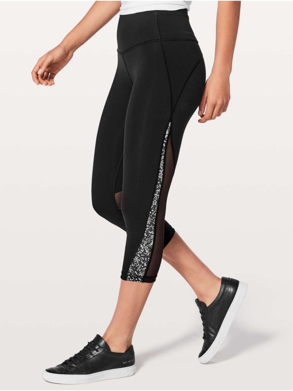 Lululemon leggings Mix & Mesh Crop size 6 retails for $88